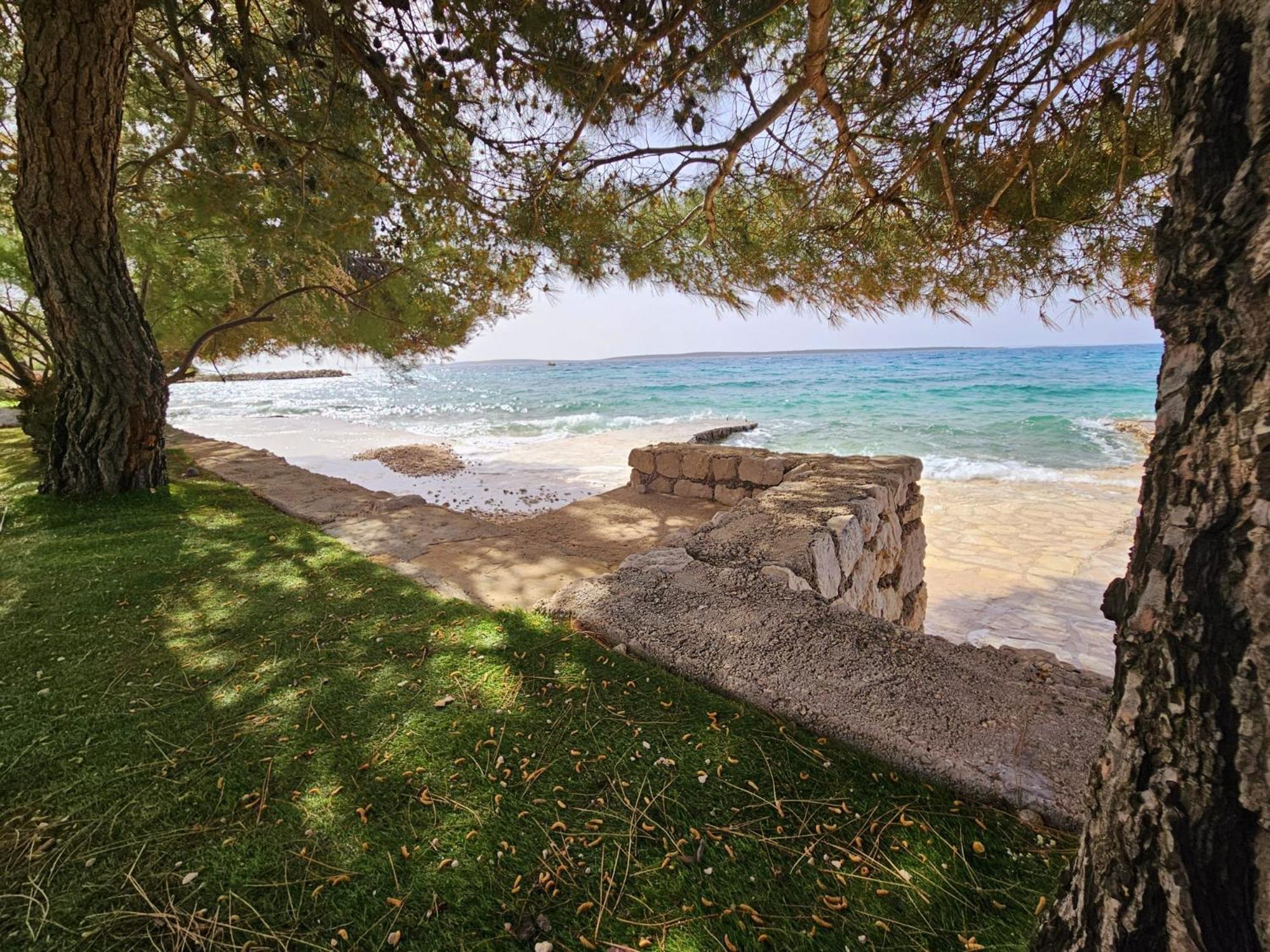 Apartments Cikac II - Modern Apartments By The Beach Mandre Exterior photo