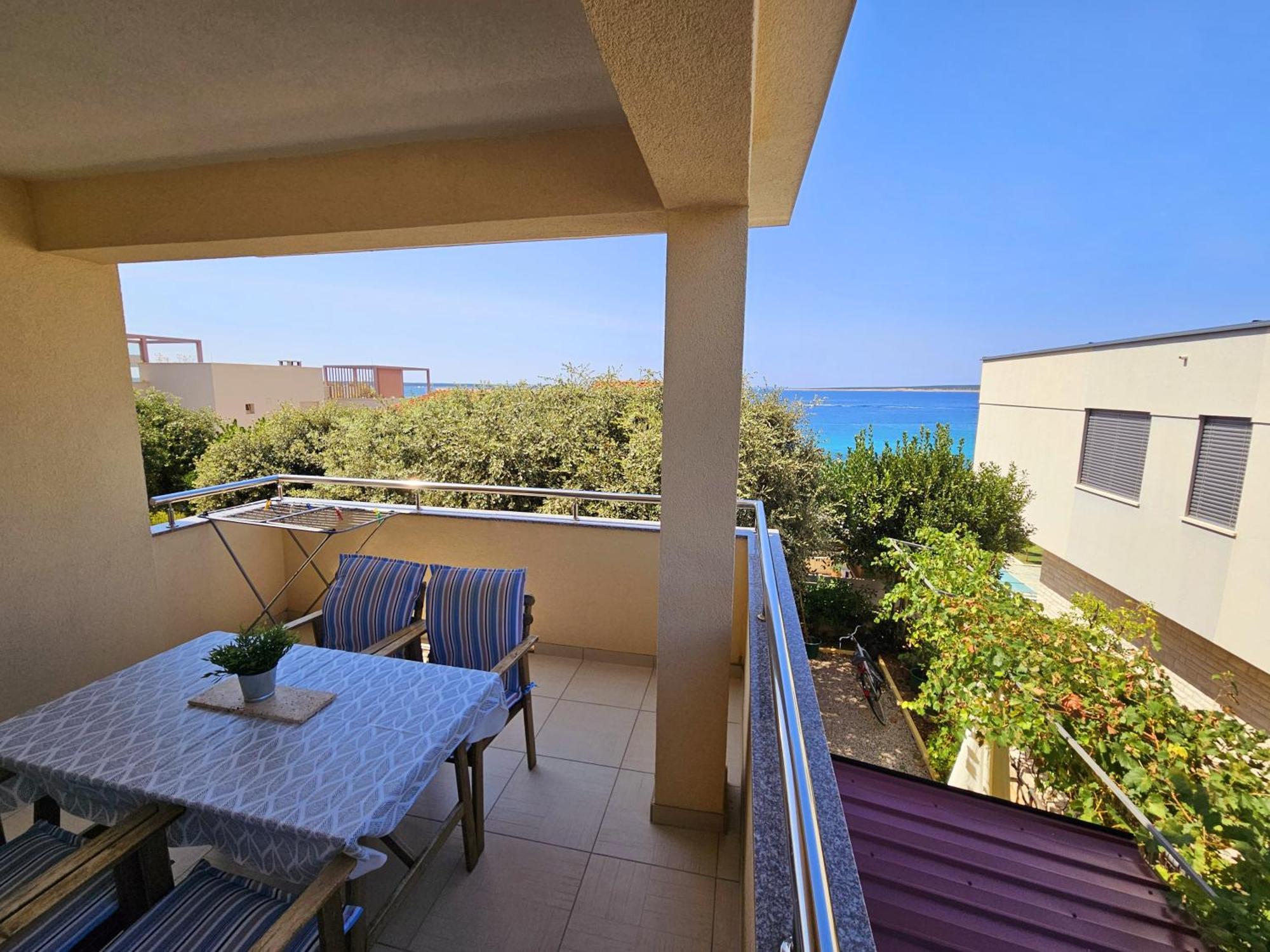 Apartments Cikac II - Modern Apartments By The Beach Mandre Exterior photo