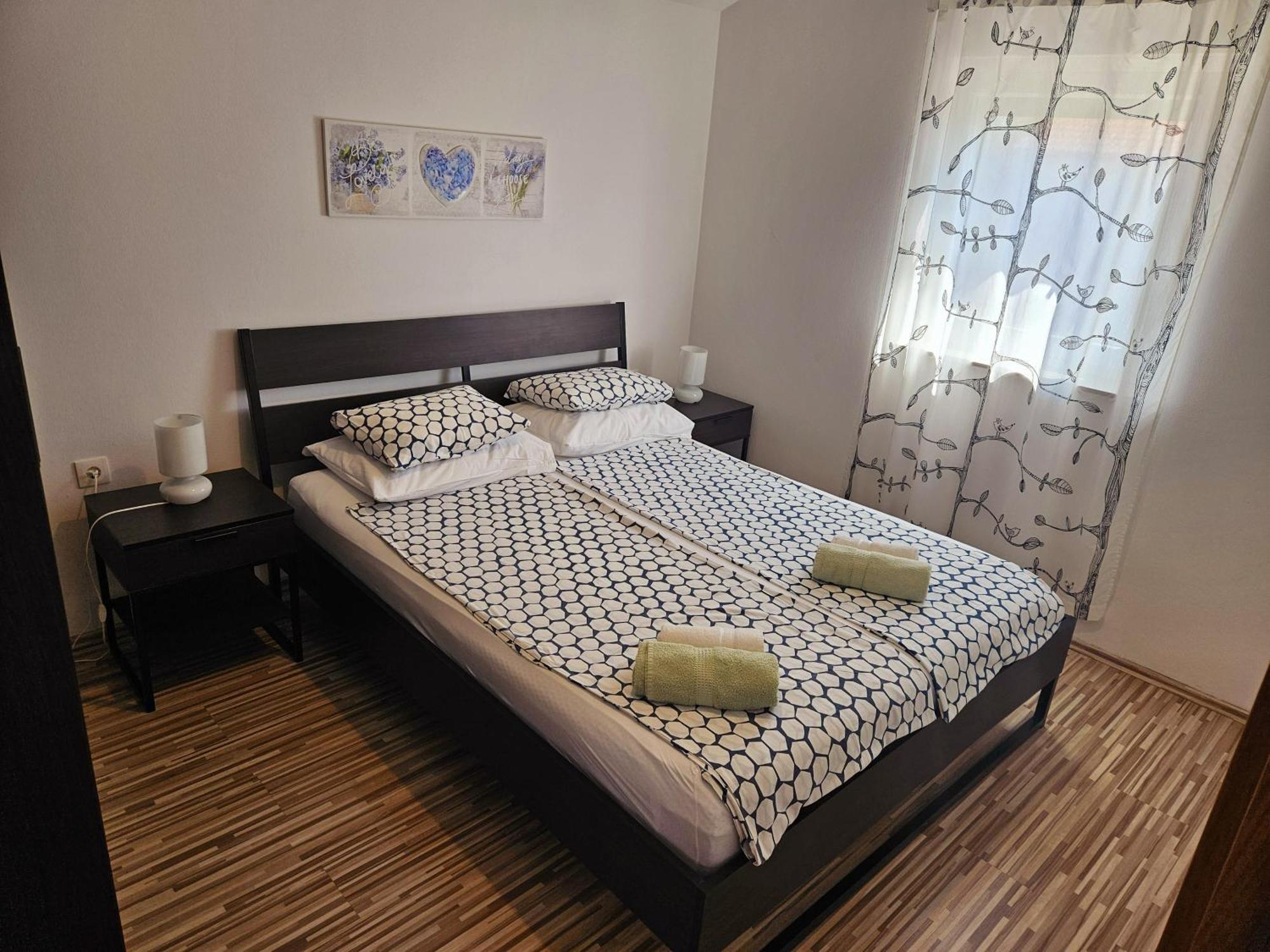 Apartments Cikac II - Modern Apartments By The Beach Mandre Exterior photo